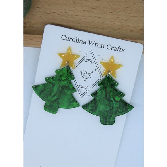 5/$25 Lightweight Acrylic Christmas Tree with Star Stud Earrings - Picture 1 of 3